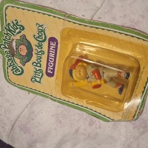 1980's Cabbage patch mini figurine. New in box. Collectable